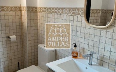 Beautiful and spacious duplex apartment with panoramic views.